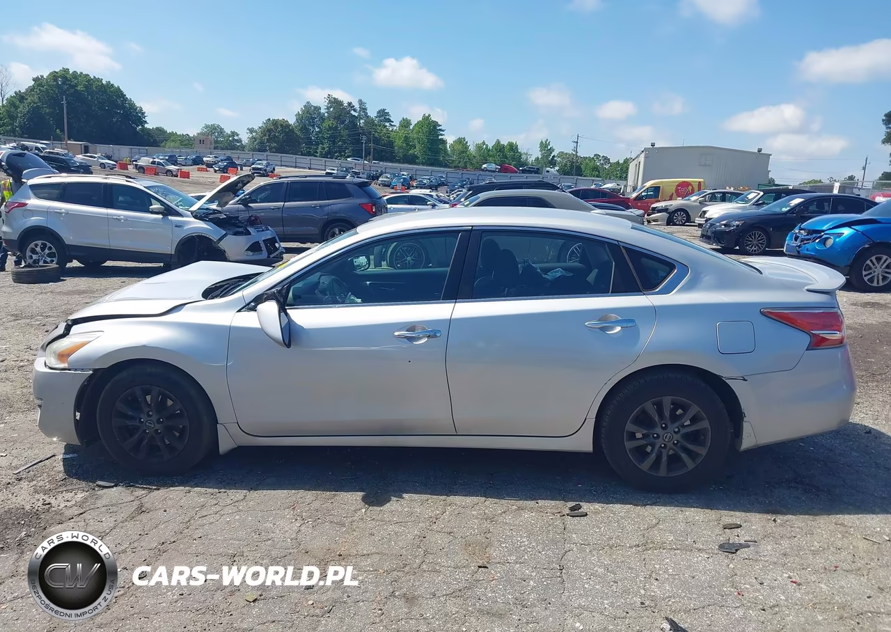2015 Nissan Altima 2.5 S VIN:1N4AL3AP6FC574690 - 14