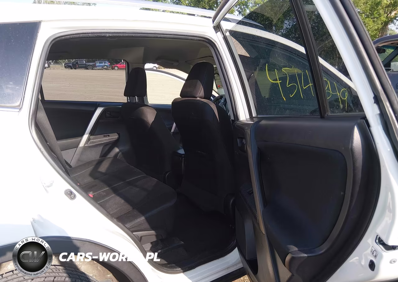 2014 Toyota Rav4 Le VIN:JTMZFREV7EJ021802 - 8