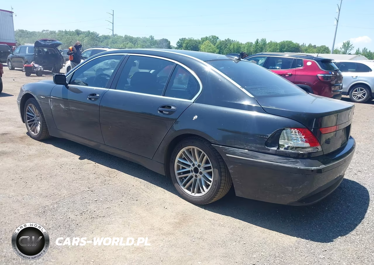 2005 BMW 745Li VIN:WBAGN63515DS56834 - 3