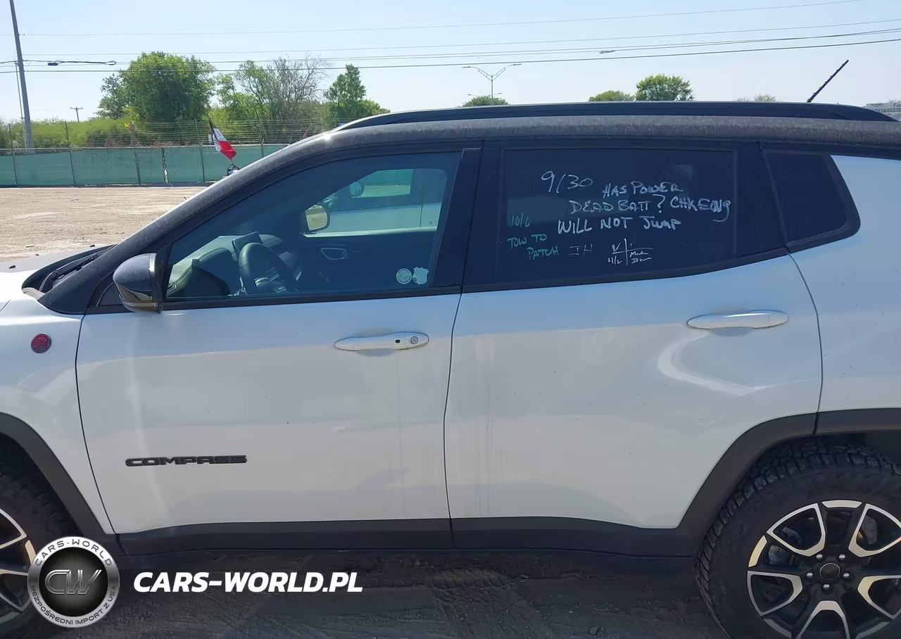 2025 Jeep Compass Trailhawk 4X4 VIN:3C4NJDDN0ST551115 - 14