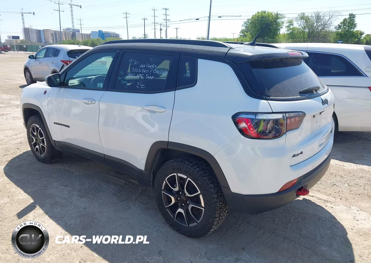 2025 Jeep Compass Trailhawk 4X4 VIN:3C4NJDDN0ST551115 - 3