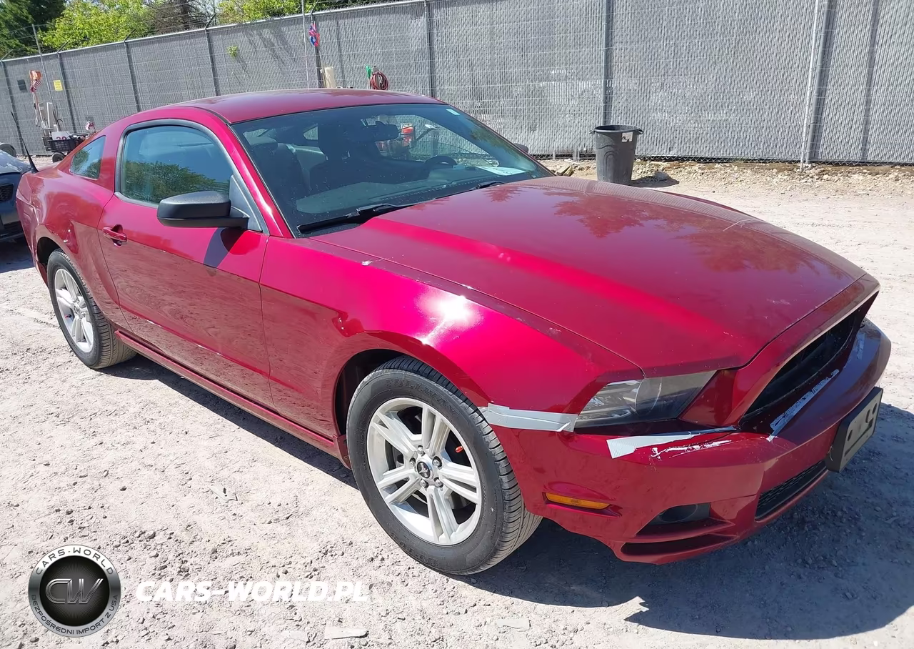 2014 Ford Mustang V6