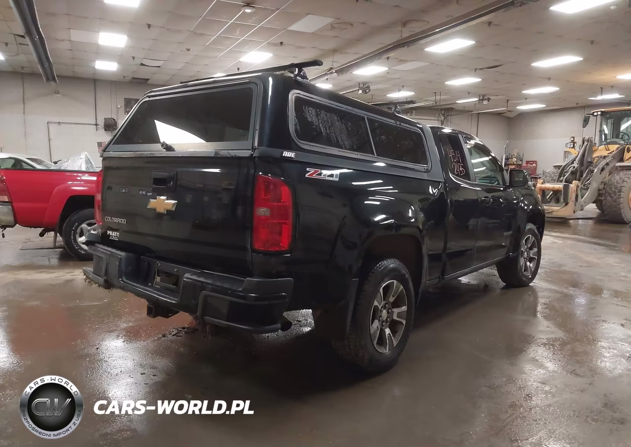 2015 Chevrolet Colorado Z71 VIN:1GCHTCE34F1250620 - 4