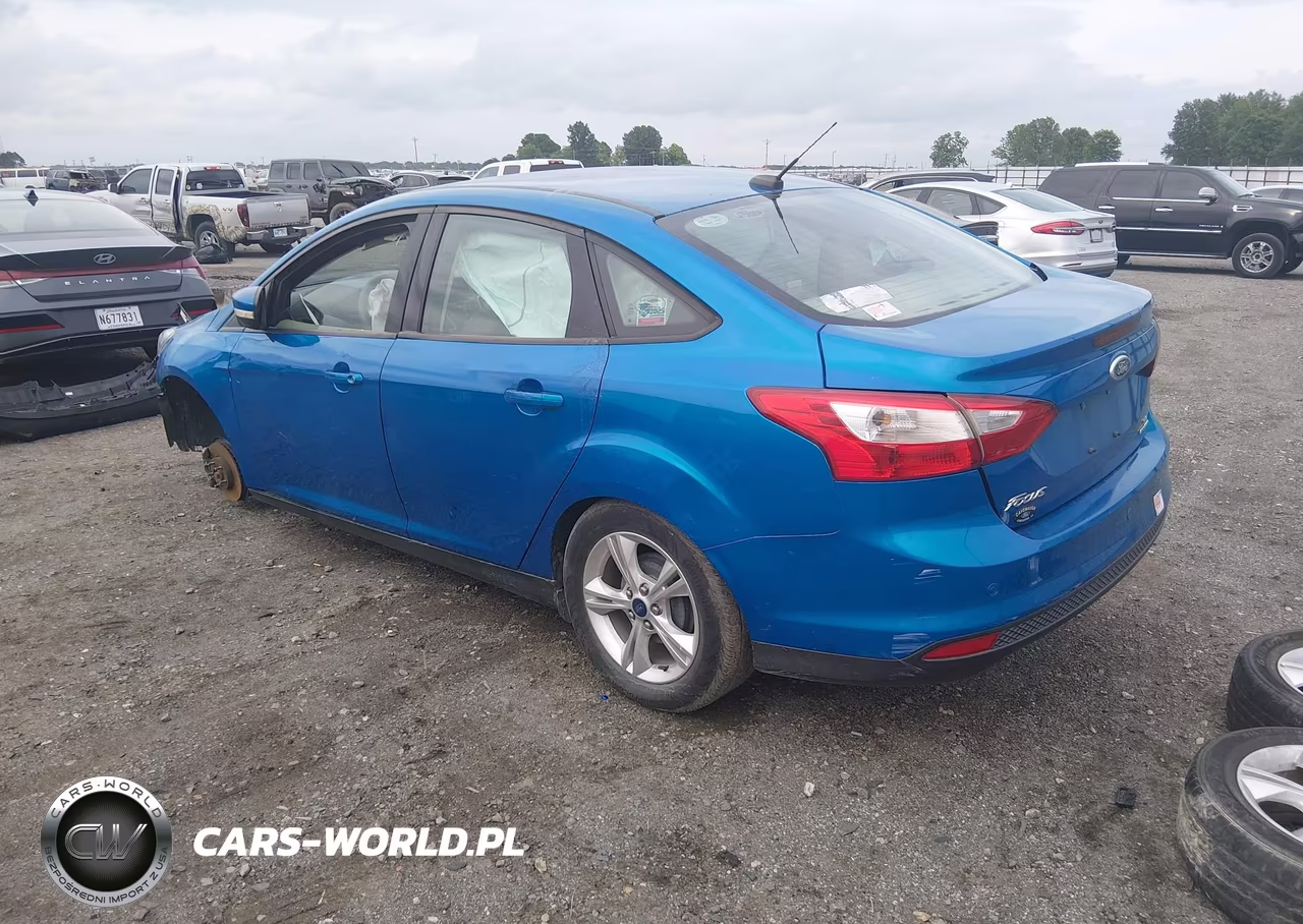 2013 Ford Focus Se VIN:1FADP3F26DL207669 - 3