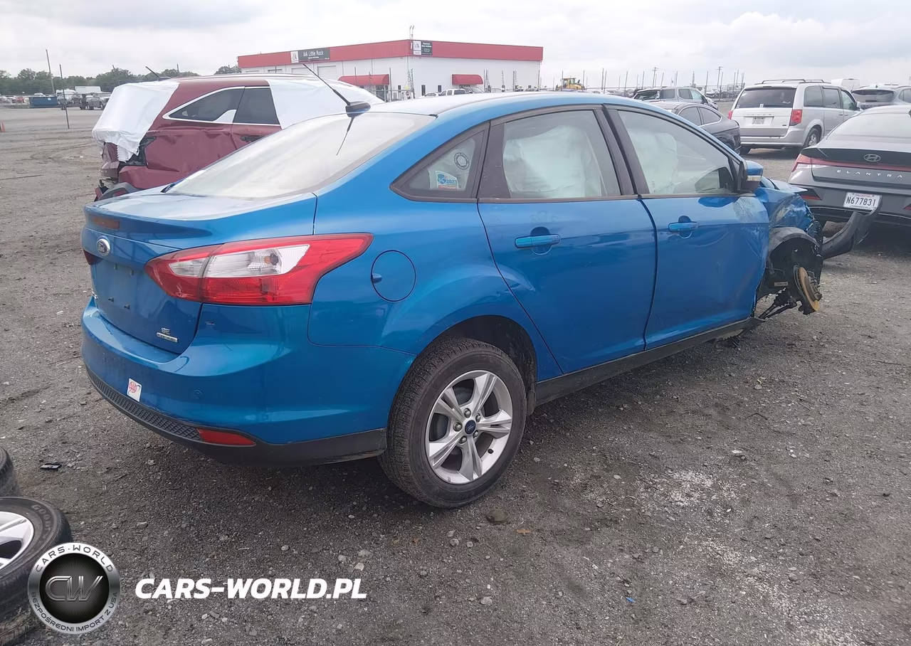 2013 Ford Focus Se VIN:1FADP3F26DL207669 - 4