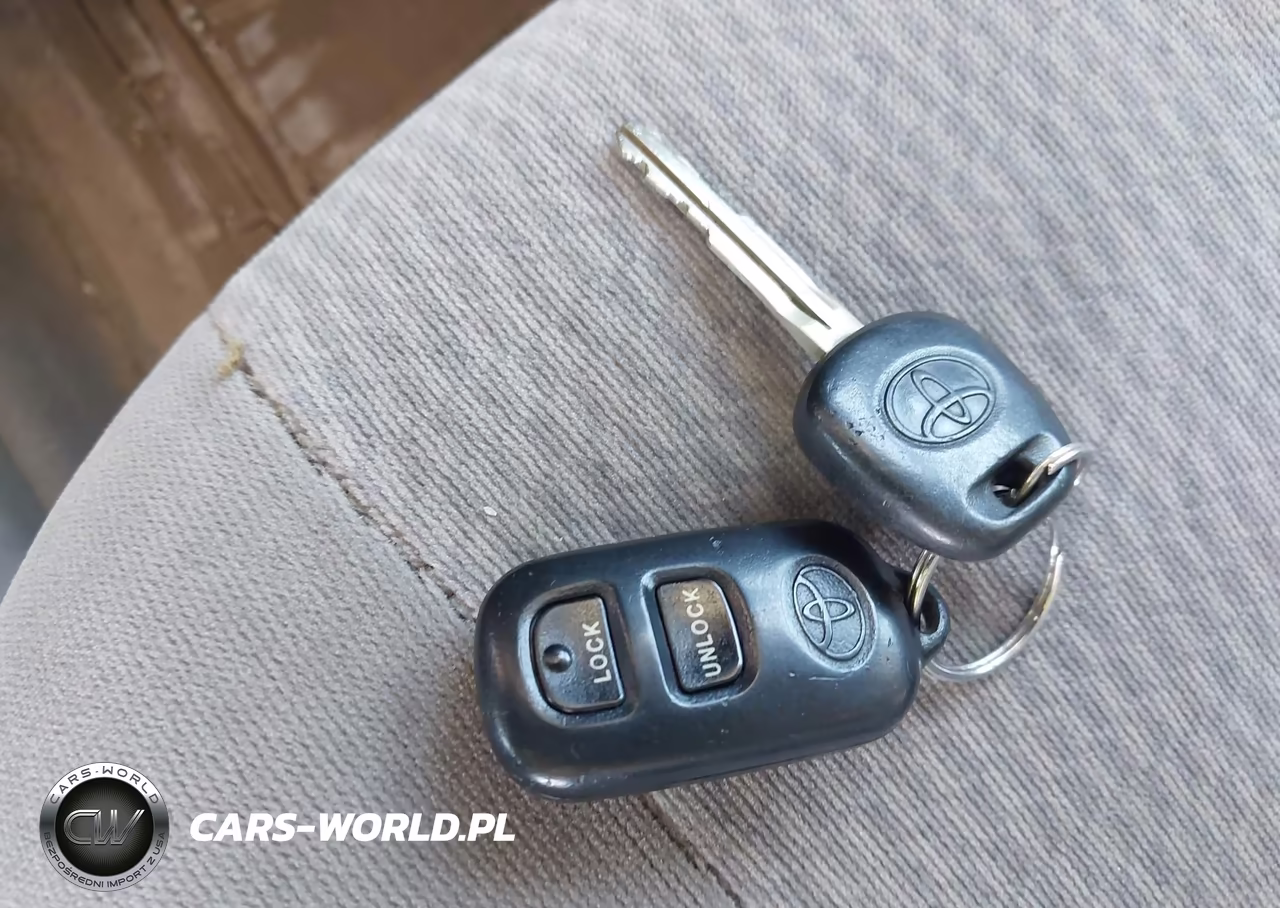 2005 Toyota Corolla Le VIN:1NXBR32EX5Z348067 - 11