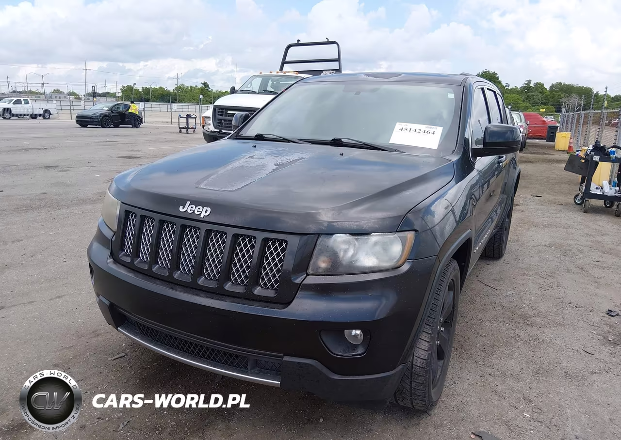 2012 Jeep Grand Cherokee Laredo VIN:1C4RJEAG2CC329671 - 2