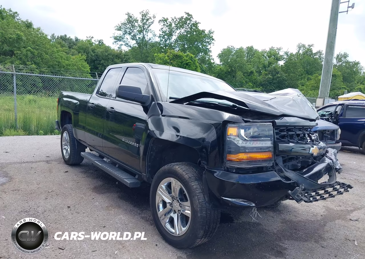 2017 Chevrolet Silverado 1500 Silverado Custom – zdjęcie 1 z 19