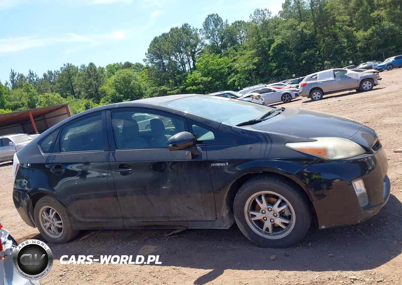 2011 Toyota Prius Three VIN:JTDKN3DU6B0318605 - 12