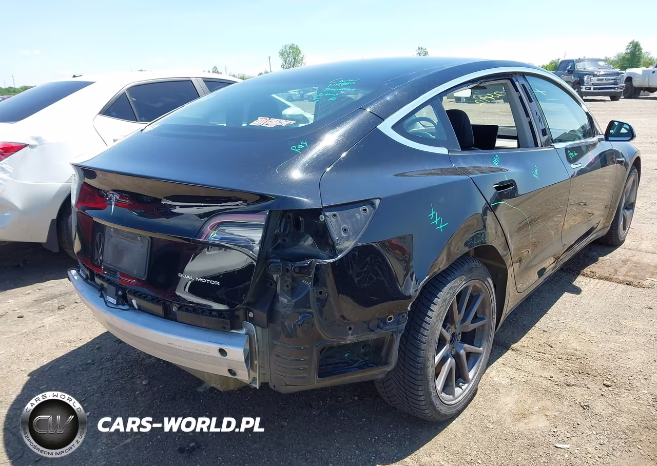 2018 Tesla Model 3 Long Range-Performance VIN:5YJ3E1EB6JF118880 - 4