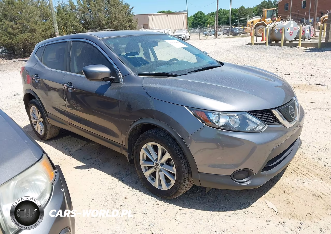2019 Nissan Rogue Sport S – zdjęcie 1 z 18