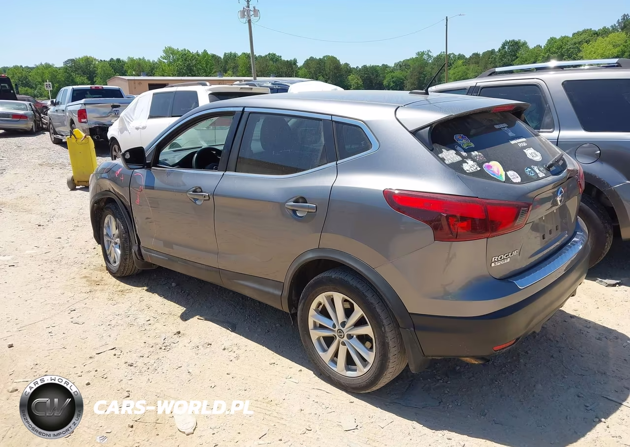 2019 Nissan Rogue Sport S VIN:JN1BJ1CP2KW527660 - 3