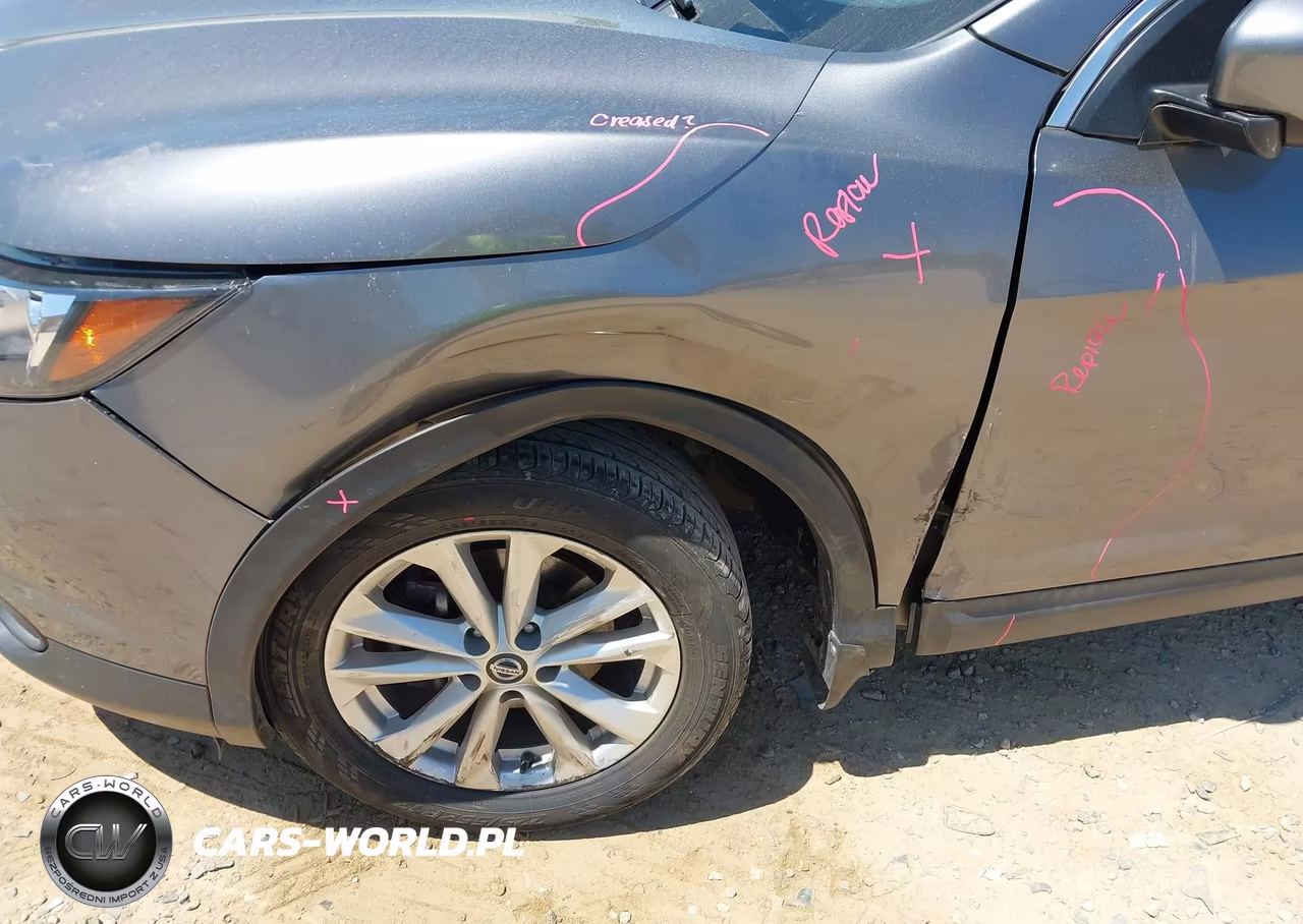 2019 Nissan Rogue Sport S VIN:JN1BJ1CP2KW527660 - 6