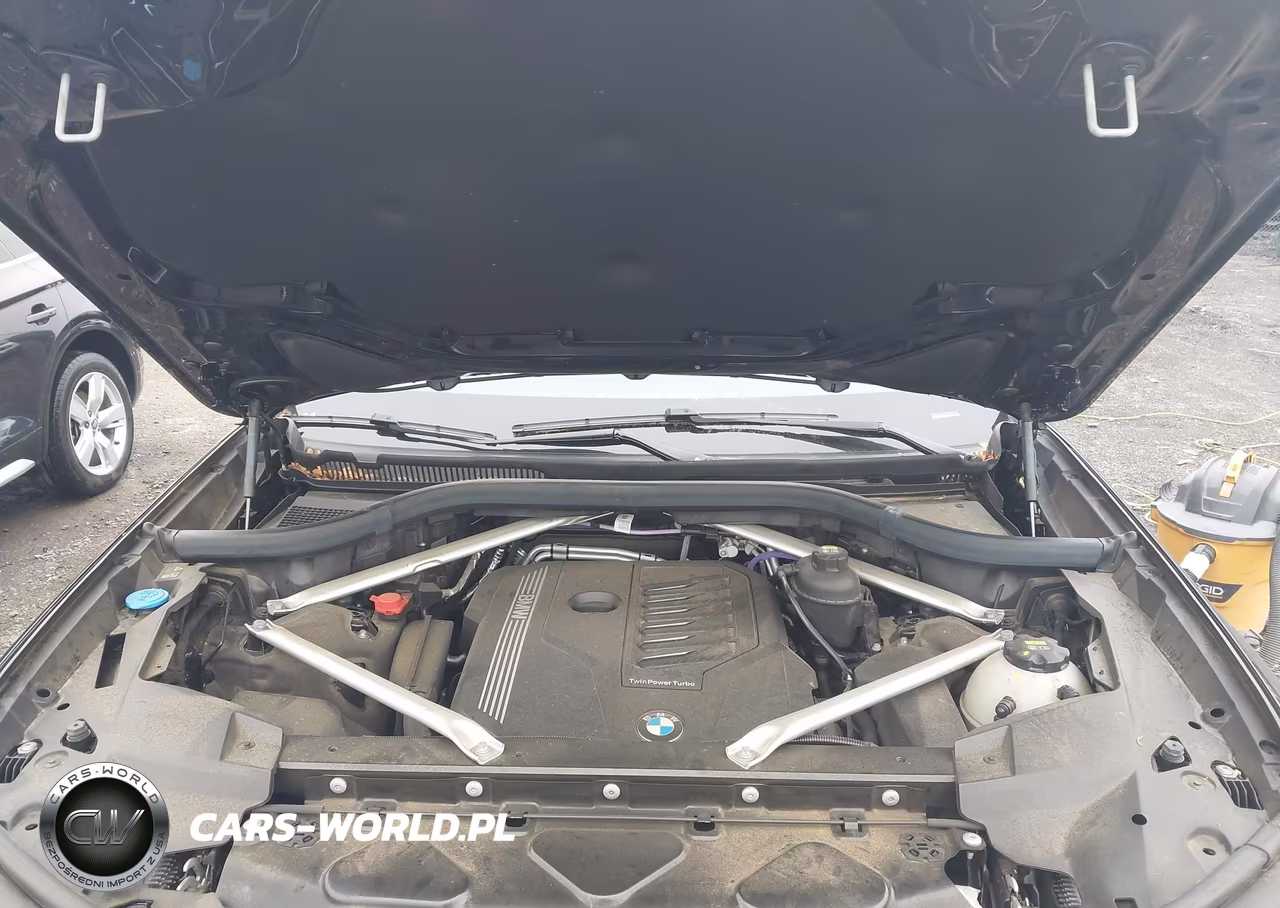 2022 BMW X7 xDrive40I VIN:5UXCW2C04N9K80901 - 10