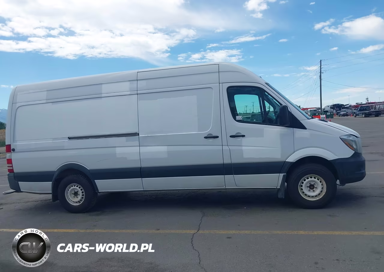 2016 Mercedes-Benz Sprinter 2500 High Roof VIN:WD3PE8DD9GP360438 - 14