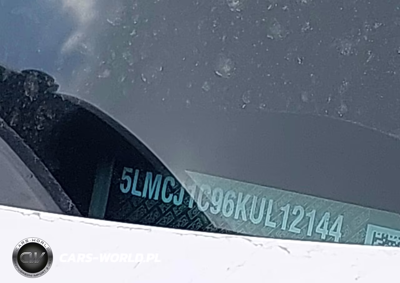 2019 Lincoln Mkc Standard VIN:5LMCJ1C96KUL12144 - 17