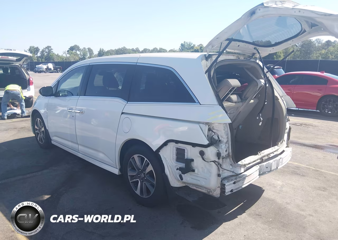 2015 Honda Odyssey Touring-Touring Elite VIN:5FNRL5H91FB067294 - 3