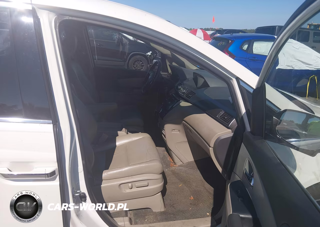 2015 Honda Odyssey Touring-Touring Elite VIN:5FNRL5H91FB067294 - 5