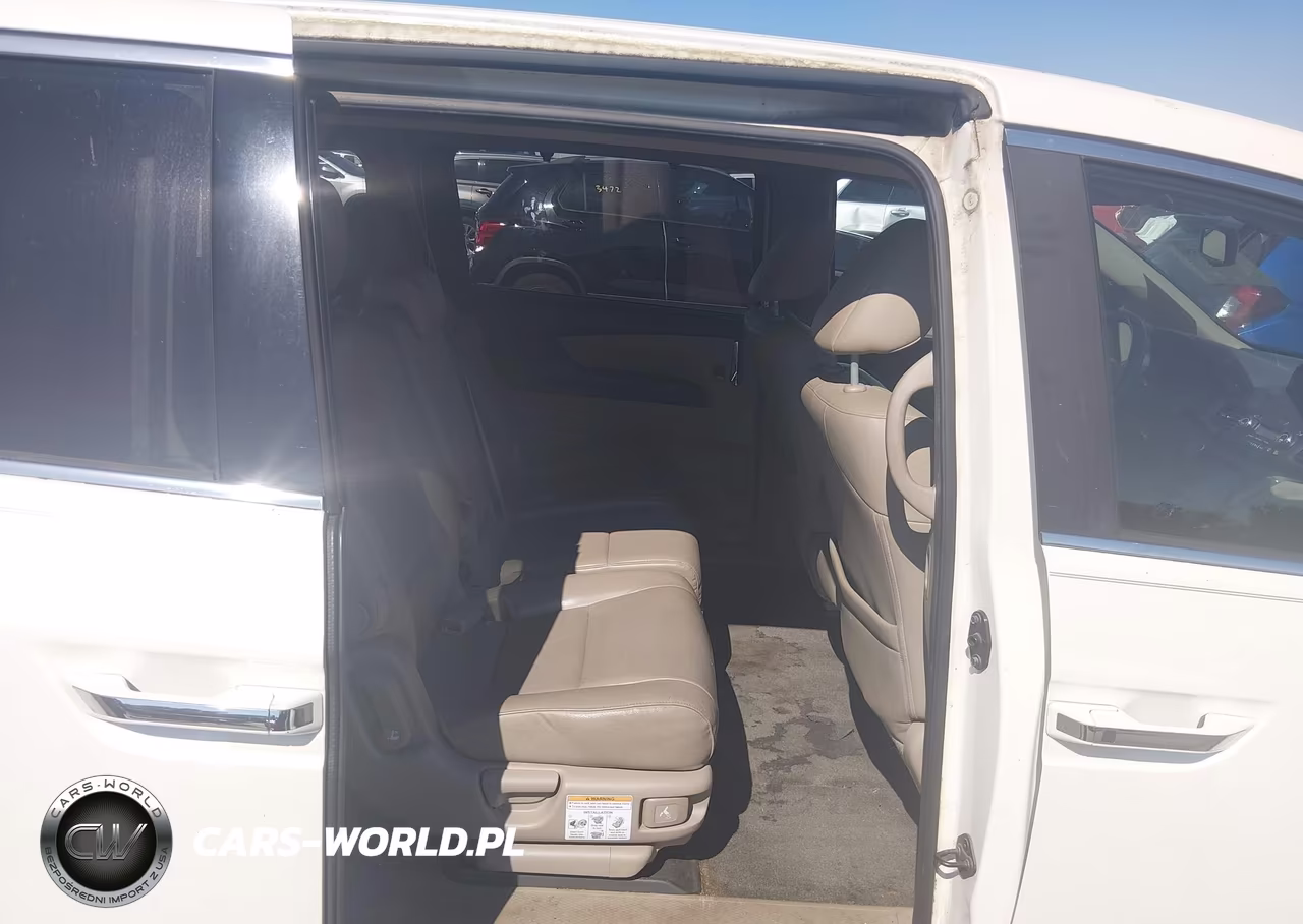 2015 Honda Odyssey Touring-Touring Elite VIN:5FNRL5H91FB067294 - 8