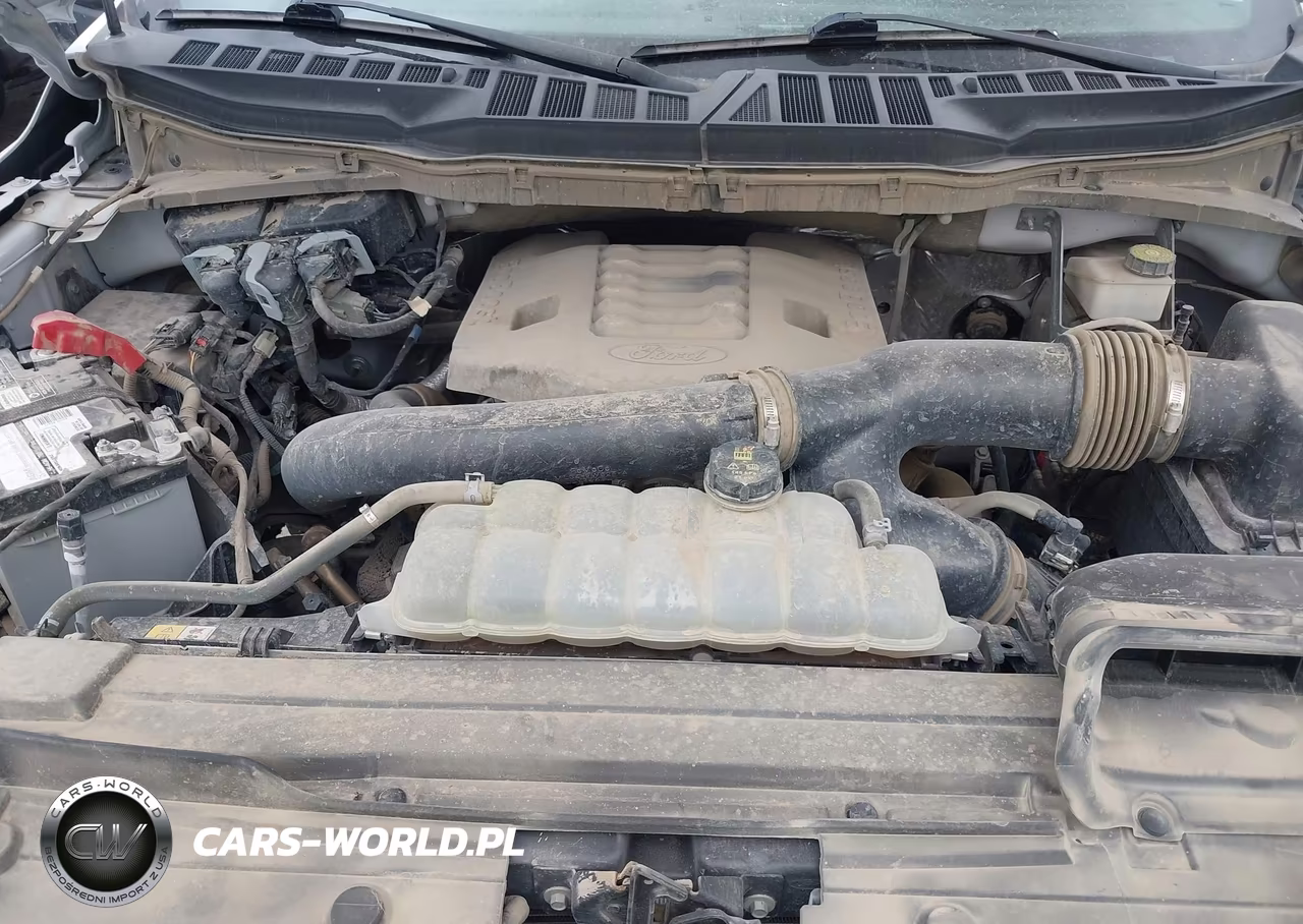2023 Ford F-150 Xlt VIN:1FTFW1E86PFC77160 - 10