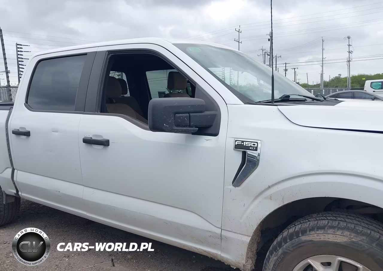 2023 Ford F-150 Xlt VIN:1FTFW1E86PFC77160 - 13