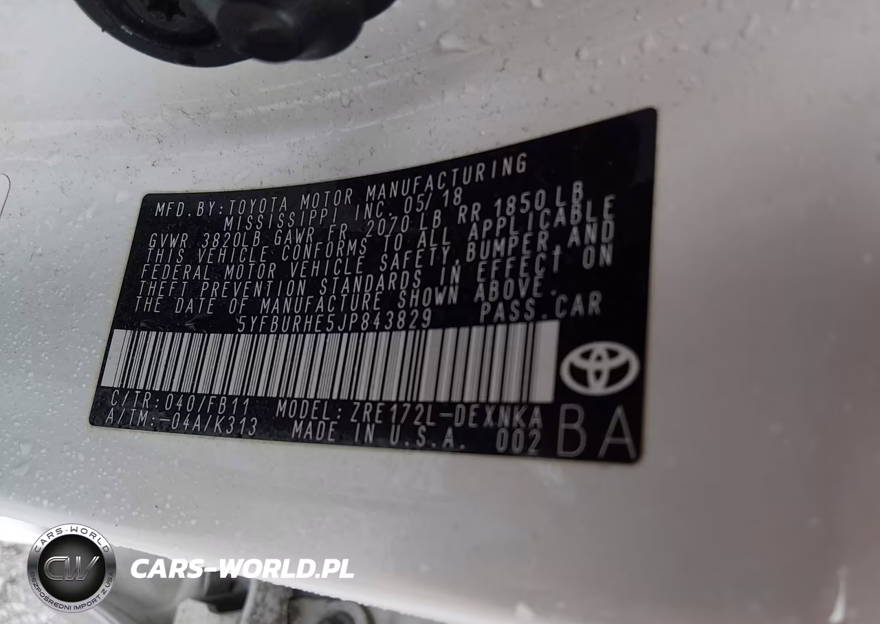 2018 Toyota Corolla Le VIN:5YFBURHE5JP843829 - 9