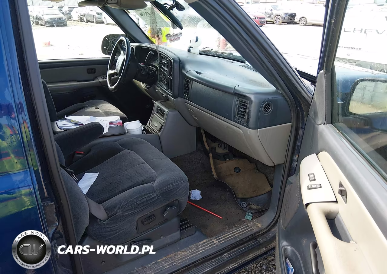 2000 Chevrolet Suburban C1500 VIN:3GNEC16T9YG132404 - 5