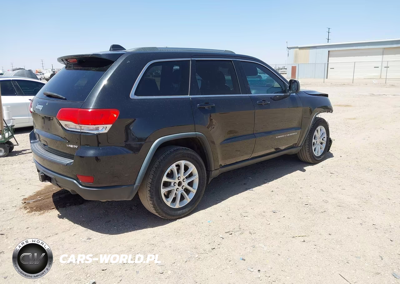 2014 Jeep Grand Cherokee Laredo VIN:1C4RJFAG5EC383930 - 4