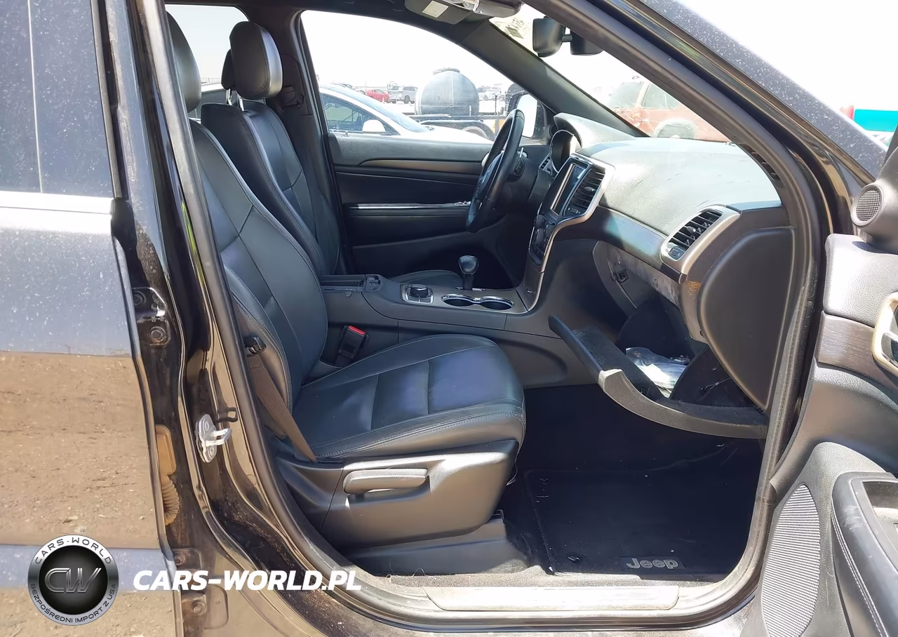 2014 Jeep Grand Cherokee Laredo VIN:1C4RJFAG5EC383930 - 5
