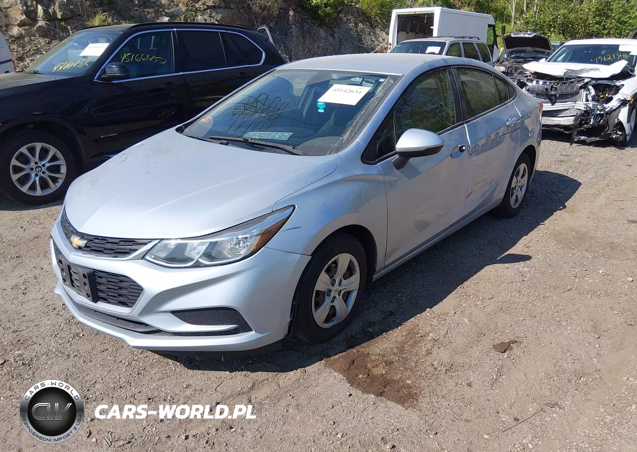 2018 Chevrolet Cruze Ls Auto VIN:1G1BC5SM2J7113334 - 2