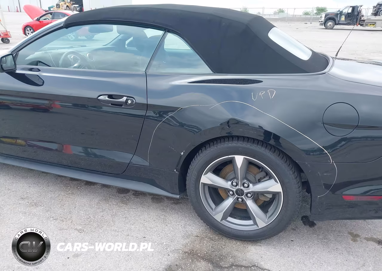 2016 Ford Mustang V6 VIN:1FATP8EM5G5311834 - 17