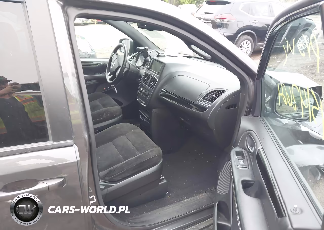 2017 Dodge Grand Caravan Se Plus VIN:2C4RDGBG1HR606794 - 5