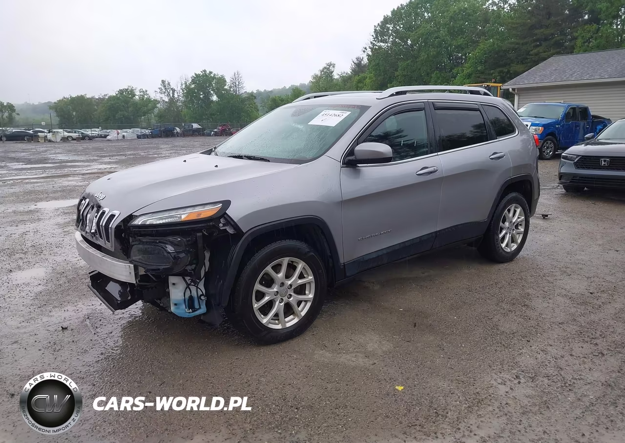 2018 Jeep Cherokee Latitude Plus 4X4 VIN:1C4PJMLX4JD530283 - 2