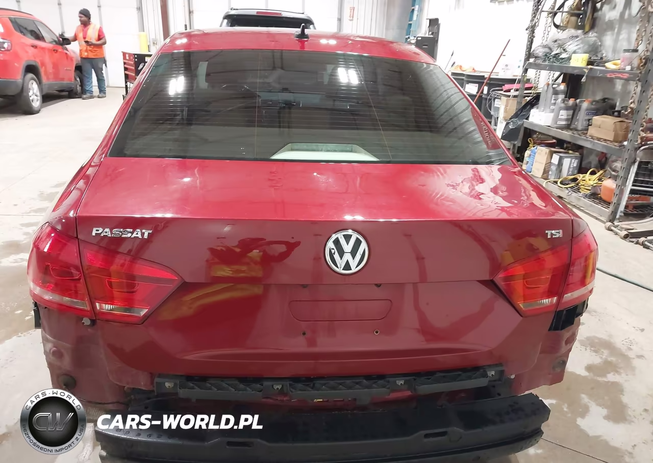 2015 Volkswagen Passat 1.8T Limited Edition VIN:1VWAT7A39FC120929 - 16