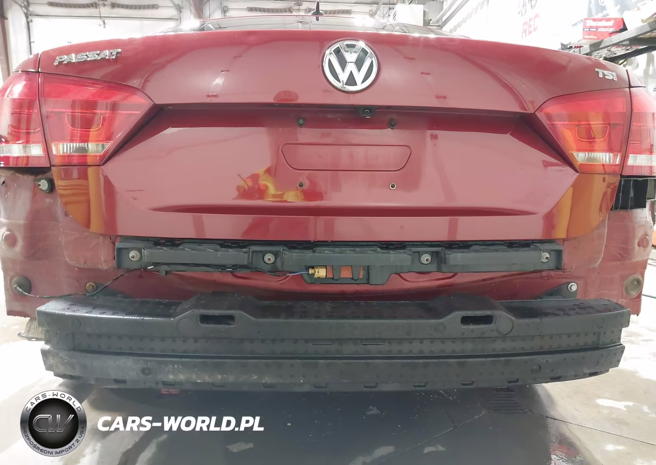 2015 Volkswagen Passat 1.8T Limited Edition VIN:1VWAT7A39FC120929 - 17