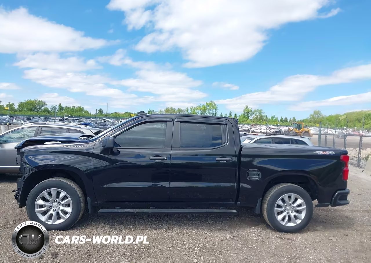 2020 Chevrolet Silverado 1500 4Wd Short Bed Custom VIN:3GCPYBEK8LG142318 - 15