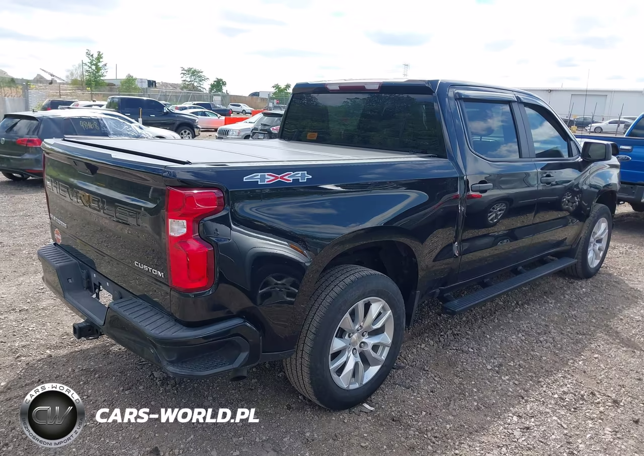 2020 Chevrolet Silverado 1500 4Wd Short Bed Custom VIN:3GCPYBEK8LG142318 - 4
