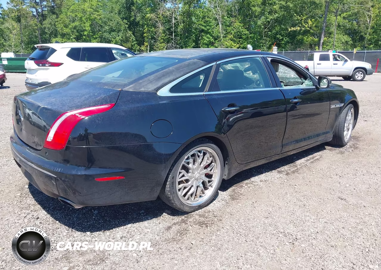2012 Jaguar Xj VIN:SAJWA2GB6CLV35154 - 4