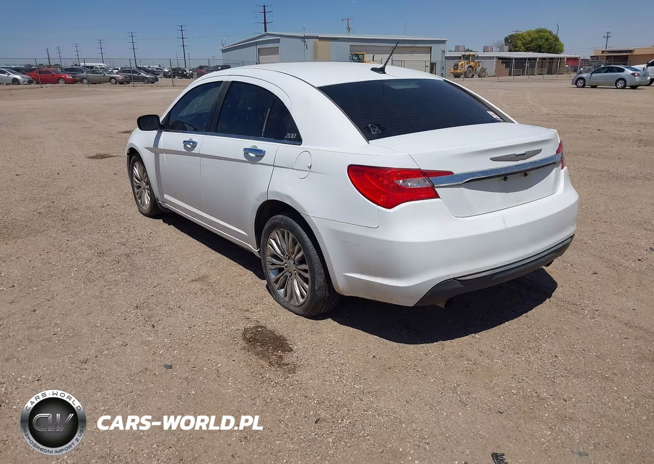 2011 Chrysler 200 Limited VIN:1C3BC2FG9BN548203 - 3