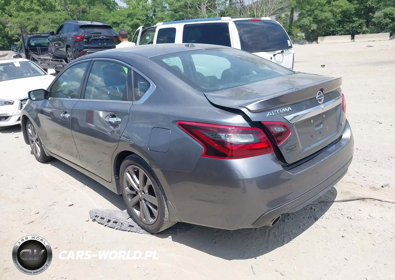 2018 Nissan Altima 2.5 Sr VIN:1N4AL3AP3JC144978 - 3