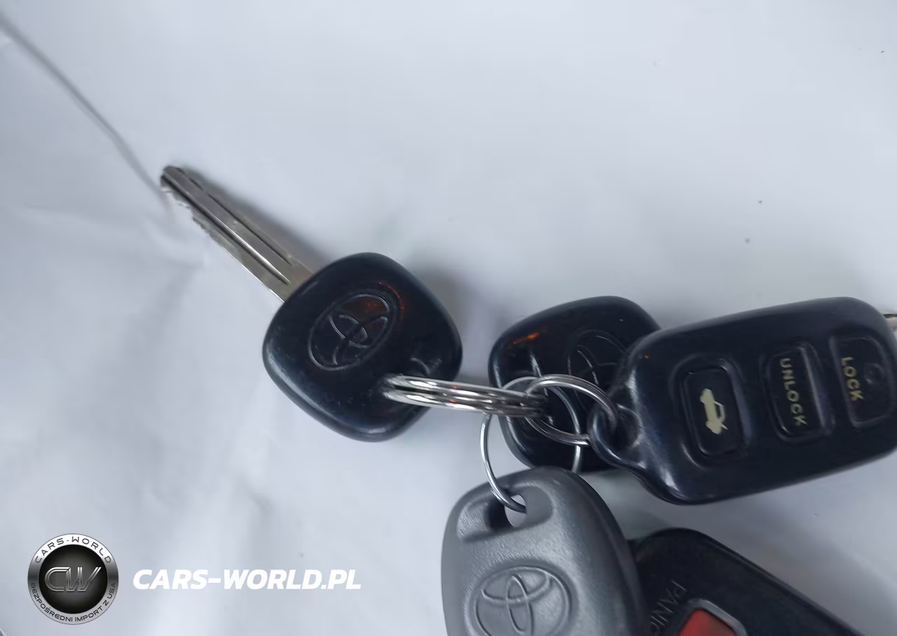 2002 Toyota Camry Xle VIN:4T1BE30K02U610498 - 11