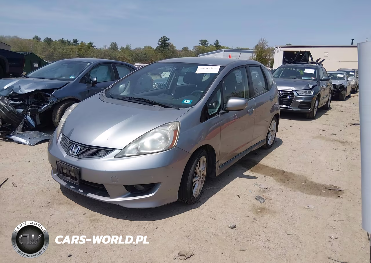 2010 Honda Fit Sport VIN:JHMGE8H42AS016579 - 2