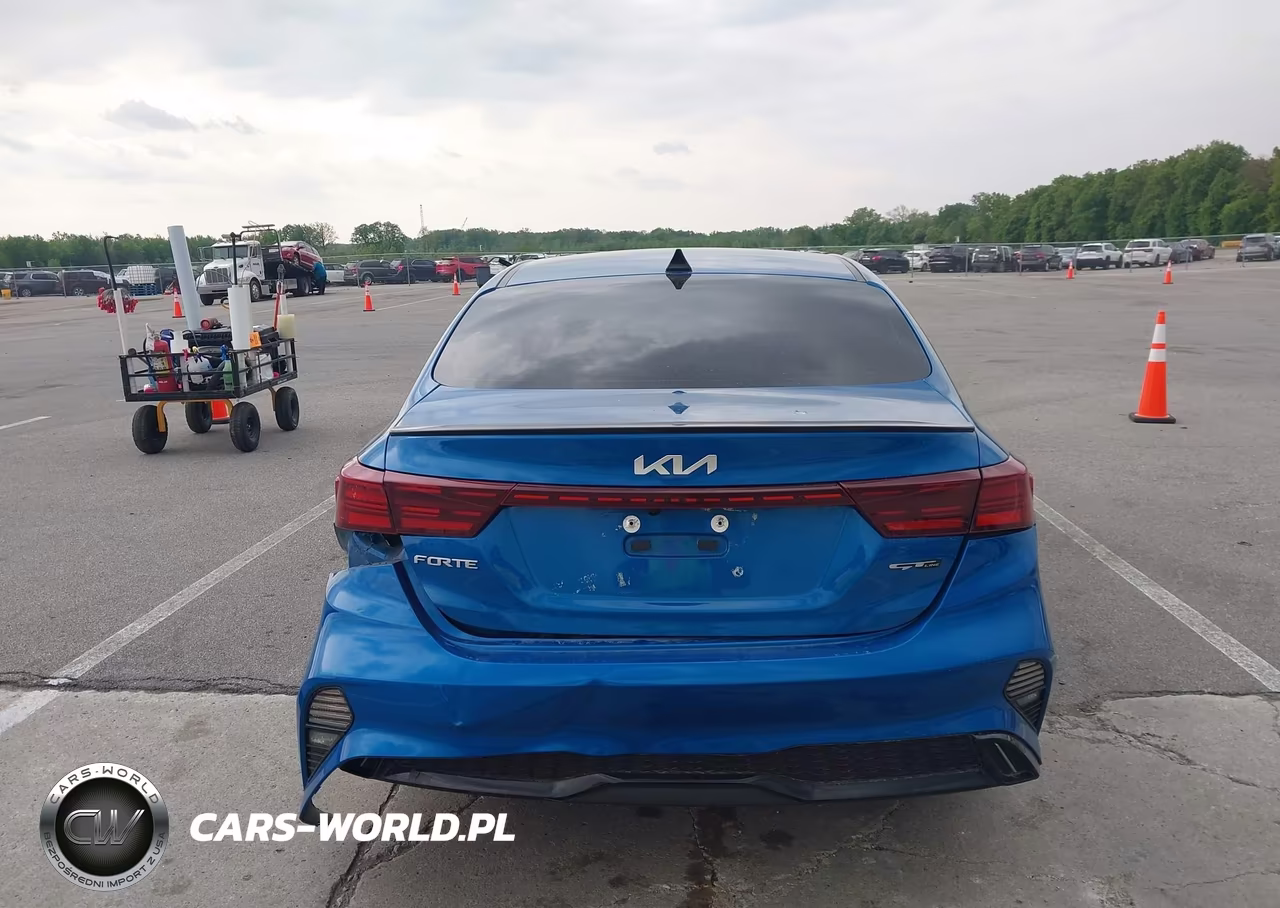 2023 Kia Forte Gt-Line VIN:3KPF54AD3PE610741 - 17