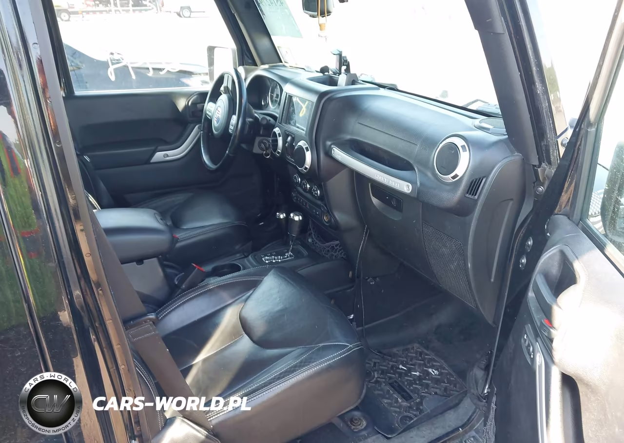 2016 Jeep Wrangler Unlimited Rubicon VIN:1C4BJWFG3GL125158 - 5