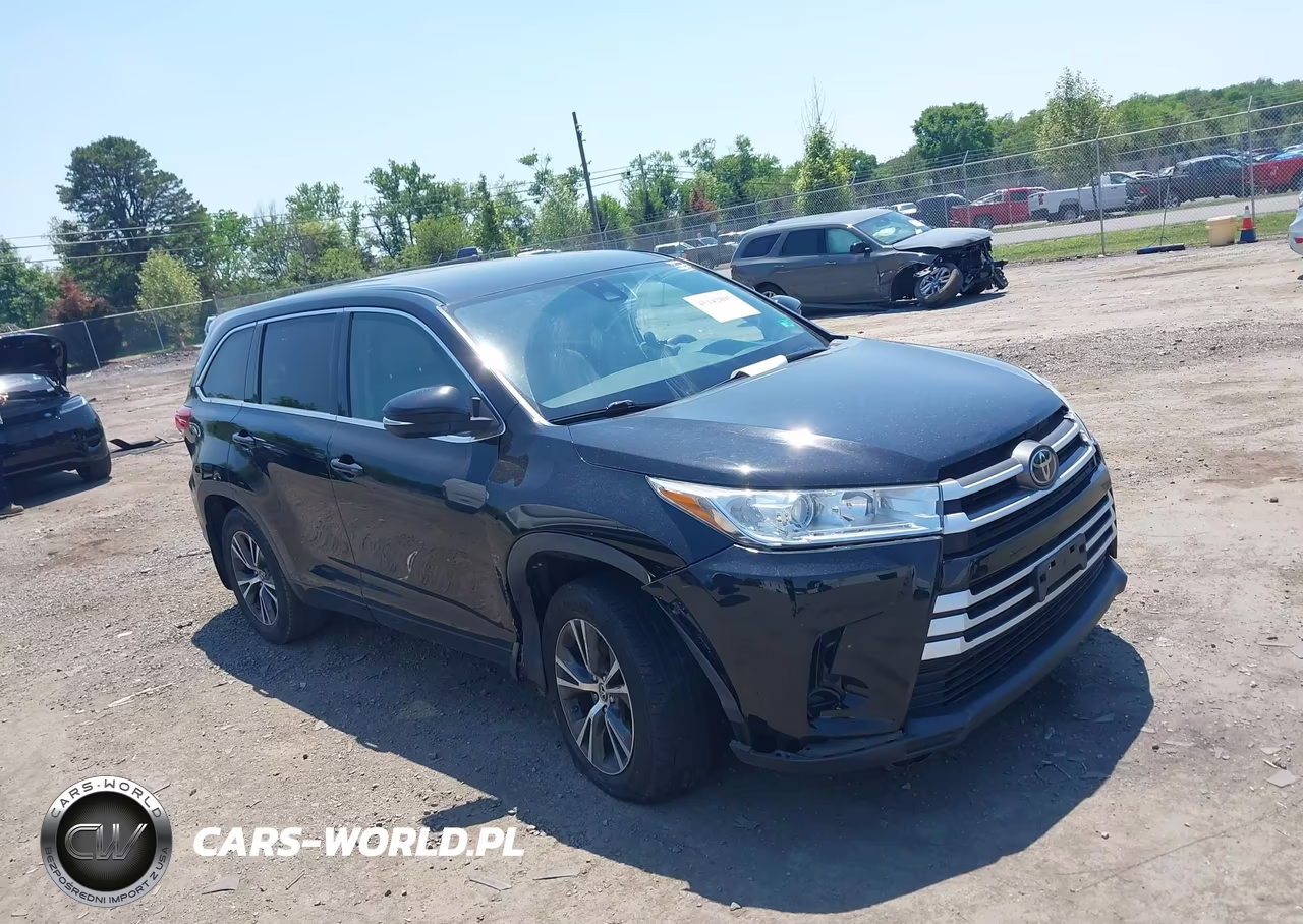 2018 Toyota Highlander Le – zdjęcie 1 z 16