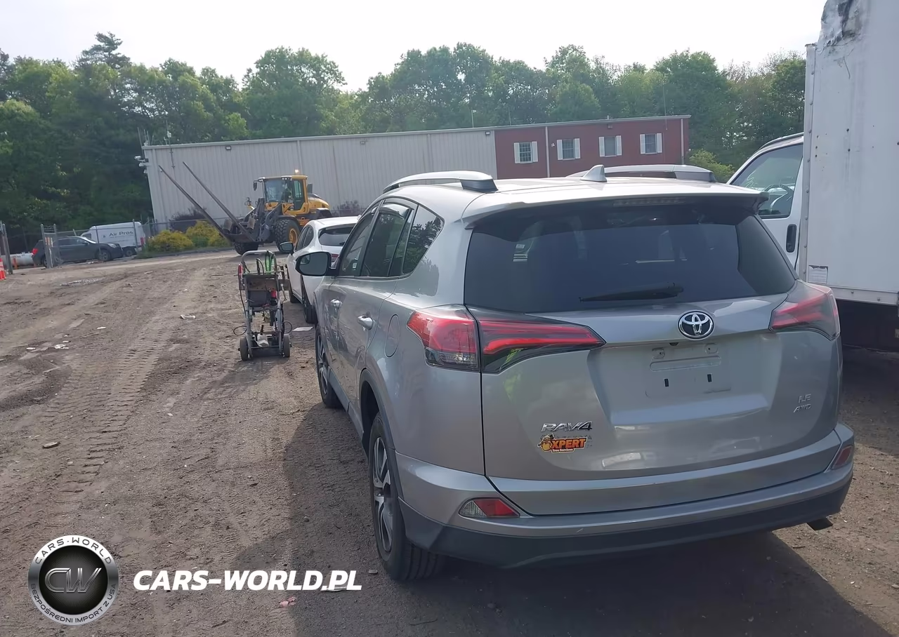 2017 Toyota Rav4 Le VIN:2T3BFREV3HW583929 - 3