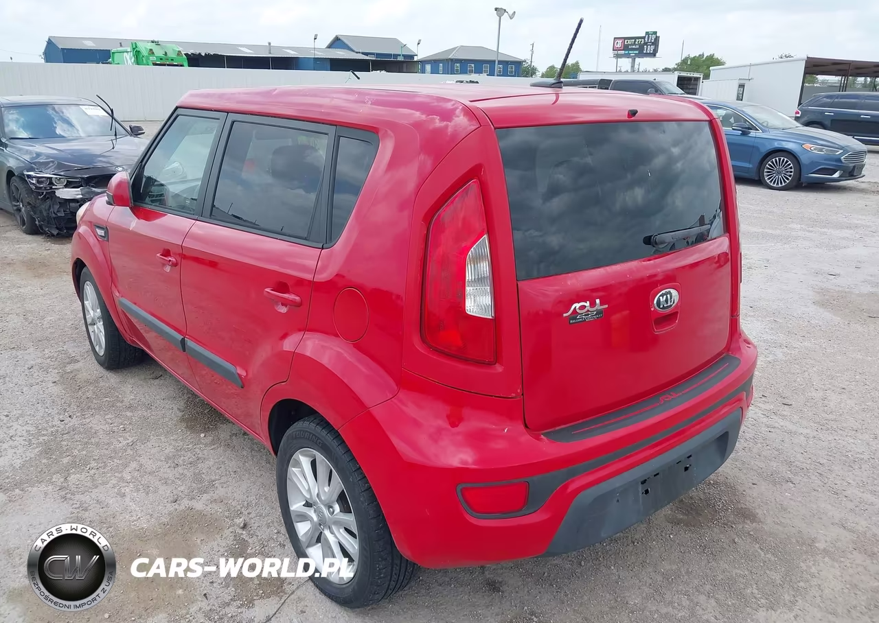 2013 Kia Soul VIN:KNDJT2A55D7504395 - 3