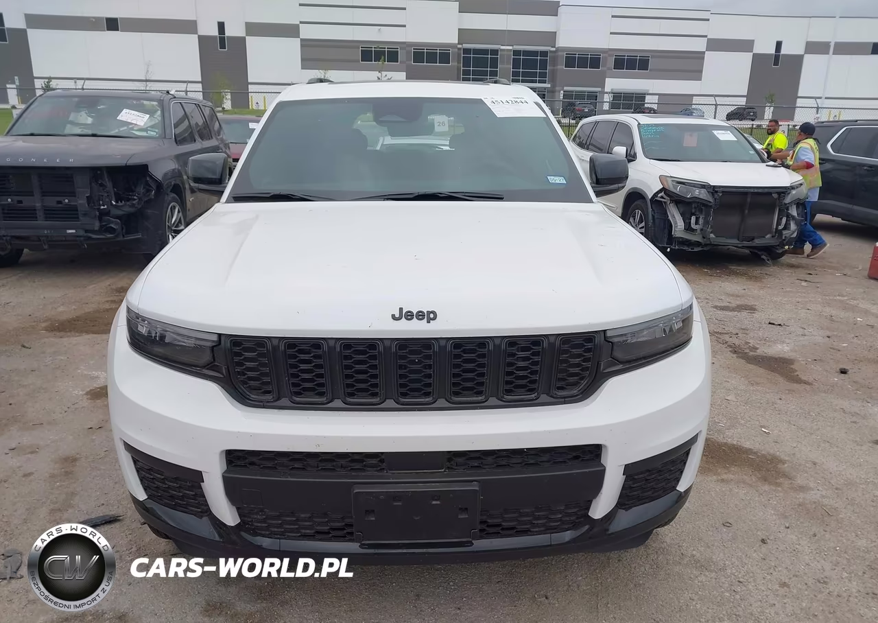 2025 Jeep Grand Cherokee L Altitude X 4X4 VIN:1C4RJKAG3S8685434 - 12