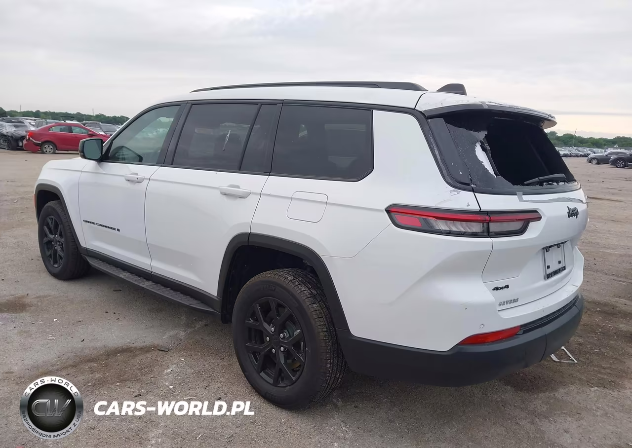 2025 Jeep Grand Cherokee L Altitude X 4X4 VIN:1C4RJKAG3S8685434 - 3