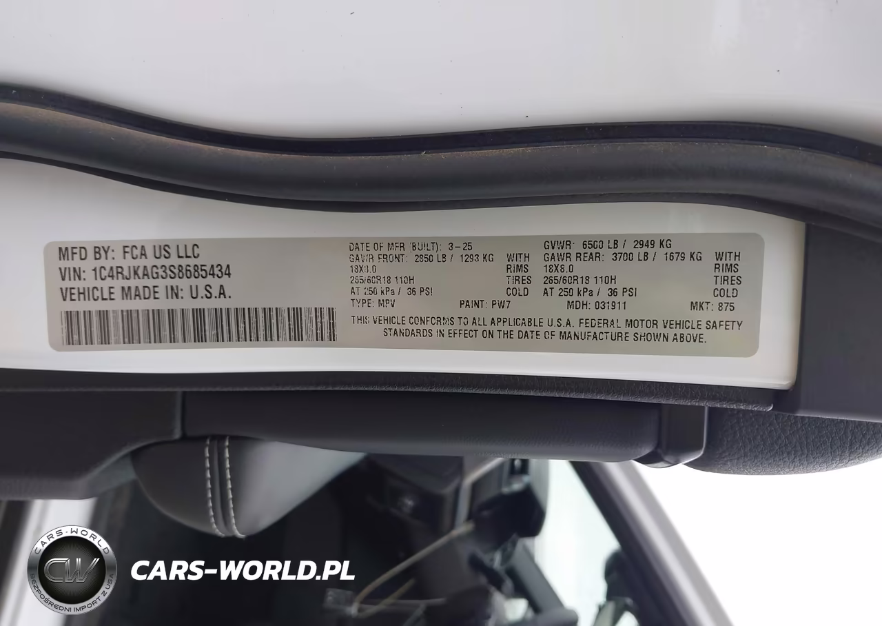 2025 Jeep Grand Cherokee L Altitude X 4X4 VIN:1C4RJKAG3S8685434 - 9